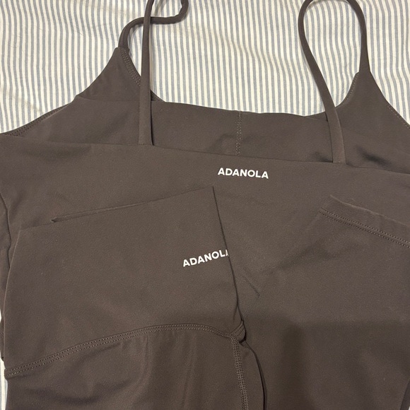 Adanola Set - Picture 5 of 5